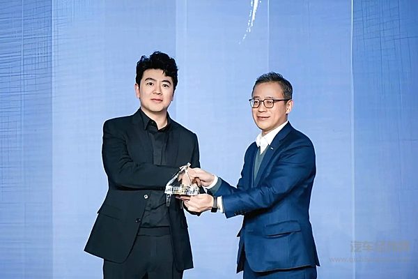 吉利四十不惑不辍 2030战略以顶层协同应对全球汽车业深水区