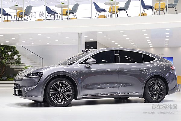 智界R7即将上市 能否挑战蔚来ES6？