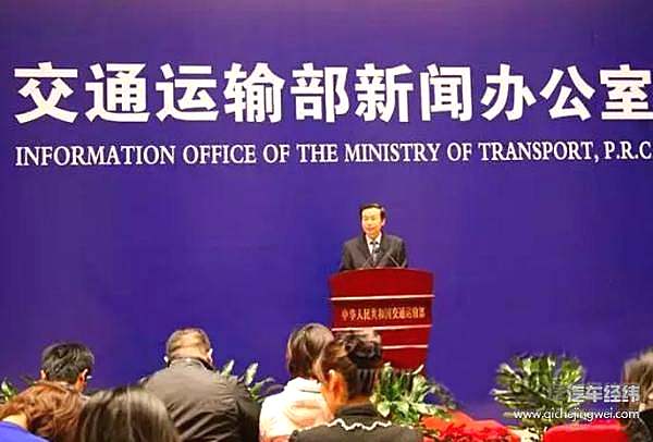 重磅！高速将取消收费站！但过路费加到油费里？这我不同意！