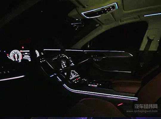 全新奥迪A8L不仅“玩灯”还“玩屏” 这是要“闪瞎”的节奏么？！