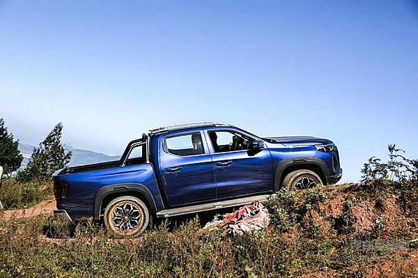 踏苍山观洱海！长安览拓者实力不俗 强势开拓皮卡市场