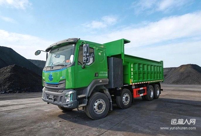 8X4自重僅13.8噸！這臺(tái)純電自卸車輕量重載狂賺錢