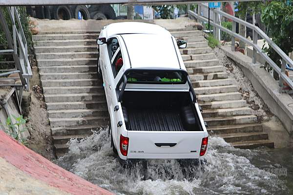 新宝典通过阶梯路