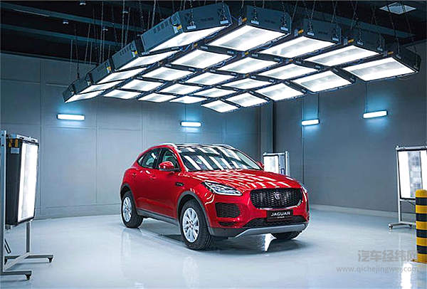 捷豹E-PACE化身“杠精” SUV市场又将是一场恶战