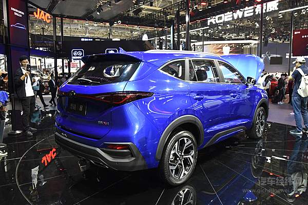 大众品质加持 思皓X8开启江淮乘用车3.0时代