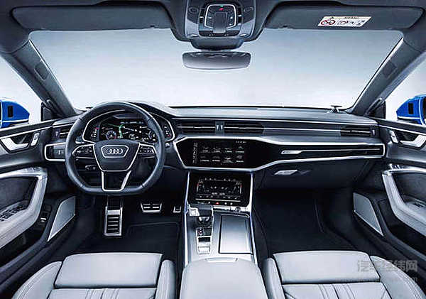 全新奥迪A7颜值很能打？ “老干部”变身“小鲜肉”！