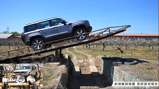 BJ40增程上市一周年：平均每10分钟新增一位车主 累计里程绕地球8500圈