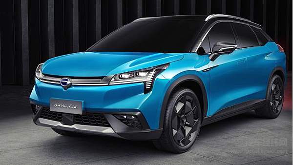 中国车市最重要成绩单公布！销量下滑车企洗牌加速 动力电池和充电桩猛涨