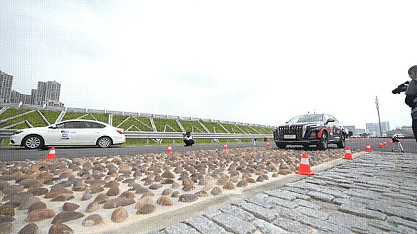 巅峰制胜 一汽红旗HS3登顶2023CCPC大赛专业站