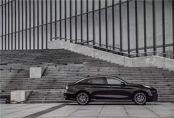 领克03能否化身汽车界孙杨冲“三冠”？！