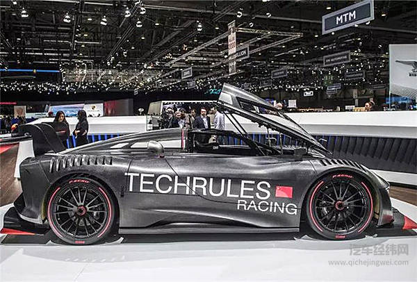 中国人打造的航天级超跑，配飞机座舱卖1000万，法拉利都跪了