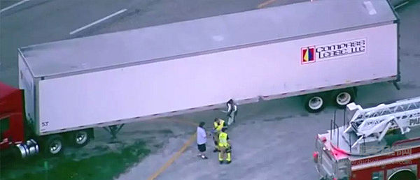 （发生事故的半挂车，图来自CBS）