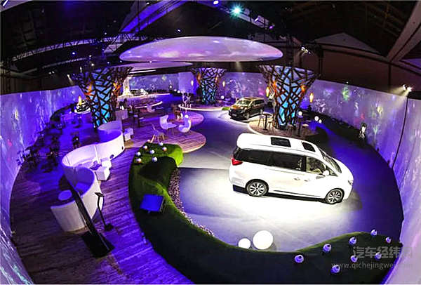 传祺GM8尊享上市 全场景奢享大型MPV开启广汽传祺新维度