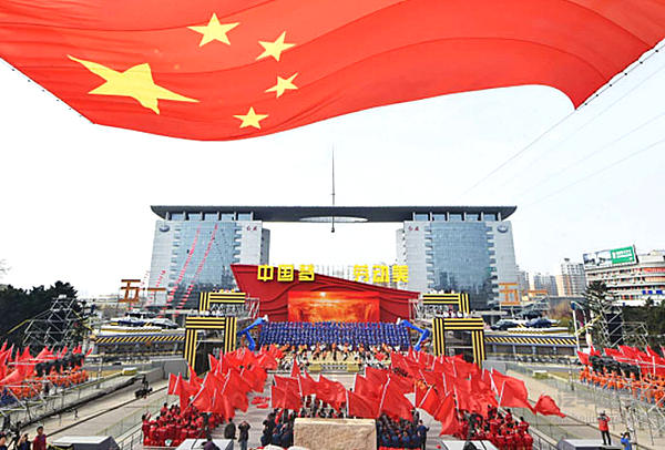 中国梦·劳动美 中国一汽劳动节为“心连心”特别节目站台