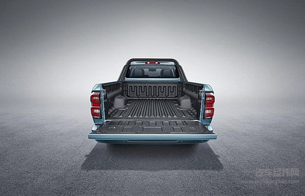 时尚商用皮卡先锋再焕新 金刚炮AT车型3月2日即将硬核上市