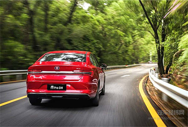 比亚迪不玩电动玩智能 欲与苹果、谷歌试比高！