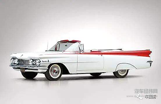 不只Mojito  周杰伦的很多MV都是一场车展