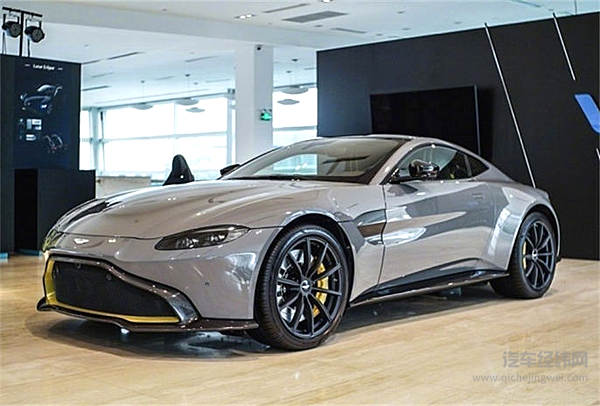 桀色难驯 全新VANTAGE震撼登陆上海