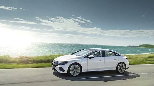 由“电动为先”向“全面电动”加速转型 带电奔驰全员下场IAA 