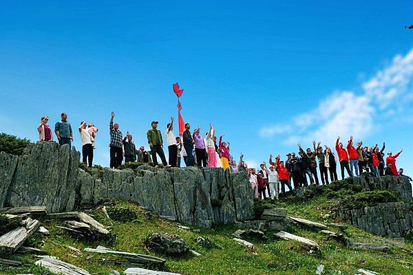循李娟笔迹，驭悍途PHEV闯阿勒泰：在“神的自留地”书写越野新章