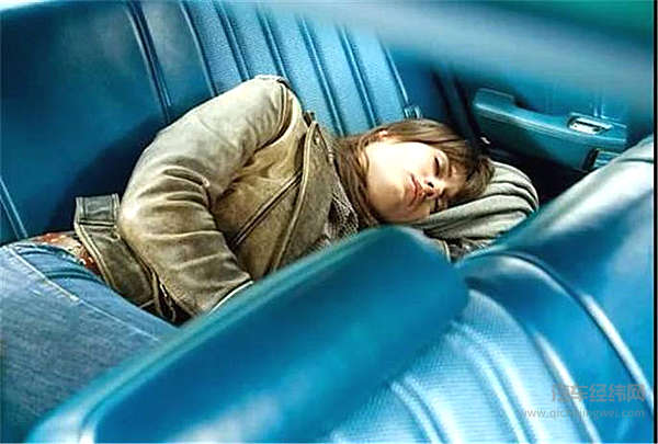 造一款“移动大沙发”，并不是你想象中那么容易