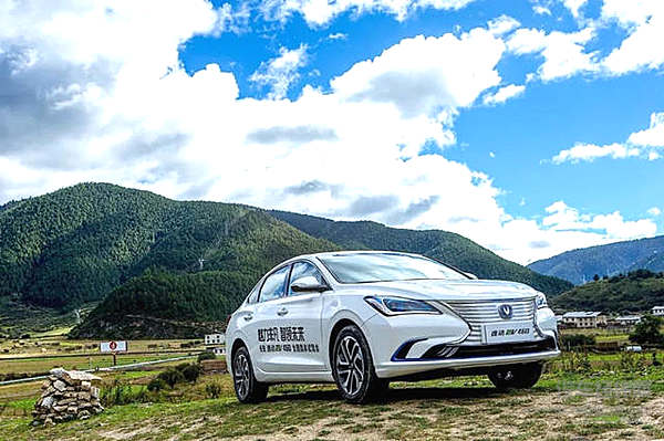 油价"五连涨 " 长安汽车推出纯电动轿跑逸动EV460