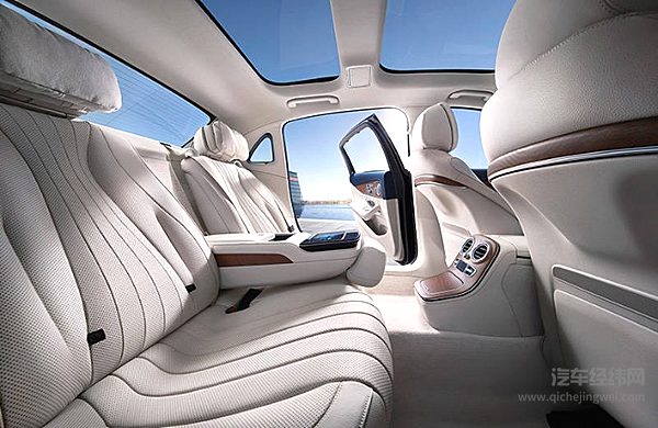40万元级别的中大型轿车 蔚来ET7和奔驰E级谁更胜一筹？