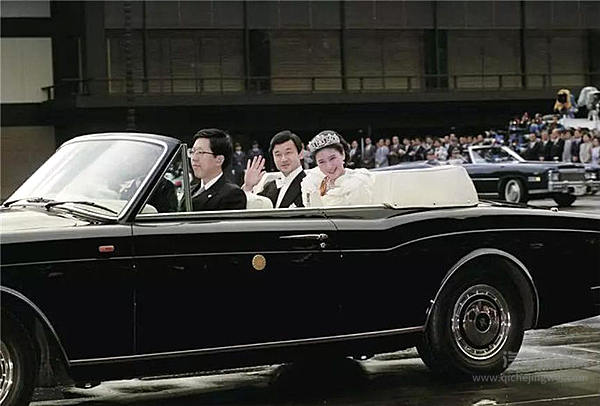 劳斯莱斯敞篷车在1993年6月9日举行的皇太子结婚庆典上最后一次使用 