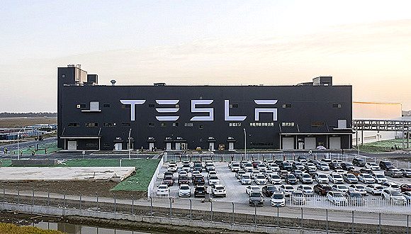 特斯拉减配门摊大事儿 里程碑变成“里程悲”