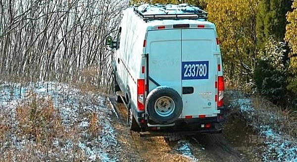 从荒漠到雪域 看依维柯欧霸·山海、欧霸·雷霆如何征服