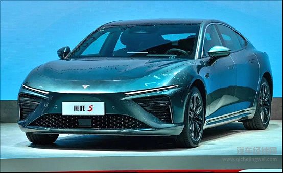 领克07 EM-P与哪吒S 谁能真正“硬控”到你？