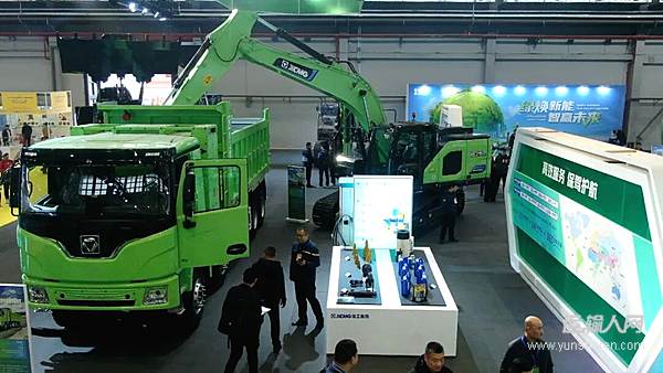 看點拉滿！徐工400度純電動自卸車亮相徐州國際工程機(jī)械展