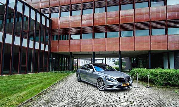 戴姆勒携前沿产品技术亮相中国国际进口博览会！