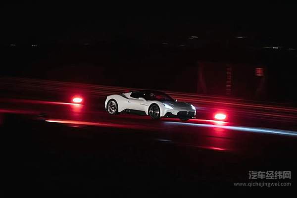 MC12后继之作 全新超跑MC20全球首秀 