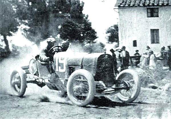 车迷年度最期待大片：福特大战法拉利