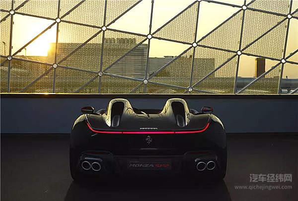2.9秒破百的法拉利竟然没有挡风玻璃 太可怕了！