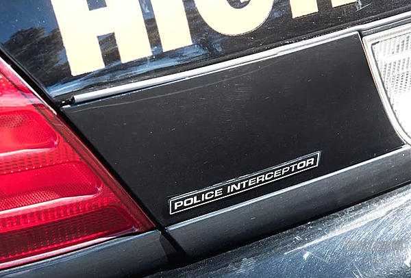 加州能出一位电影明星州长 却留不住这辆电影明星警车了