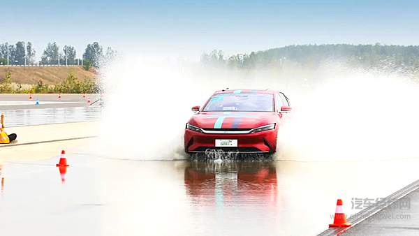 携冠而归 硬核汉EV实力彰显王者风范！