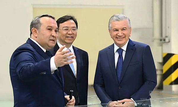 比亚迪乌兹别克斯坦工厂首批量产新能源汽车正式下线