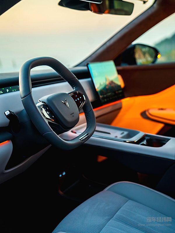 岚图2024年销量大涨70% 为何能在2024年逆势而上？