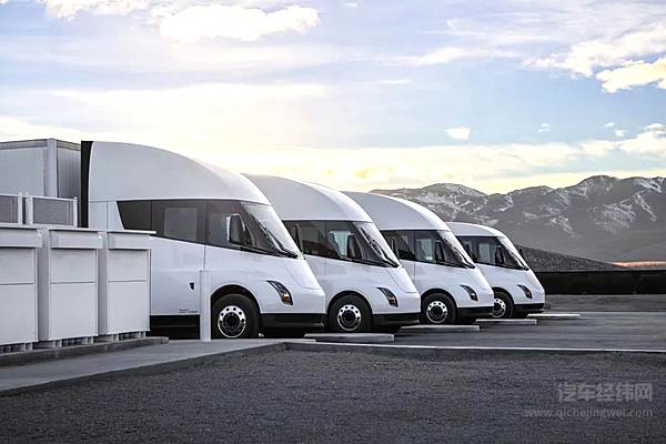 特斯拉再出事故 何时才能尽在掌握？