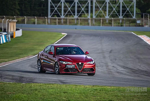 记录收割器，阿尔法·罗密欧