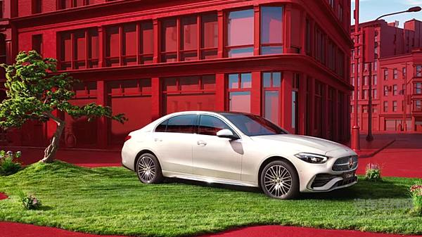 全新换代车型对决年度小改款 奔驰C级与宝马3系谁赢了​？