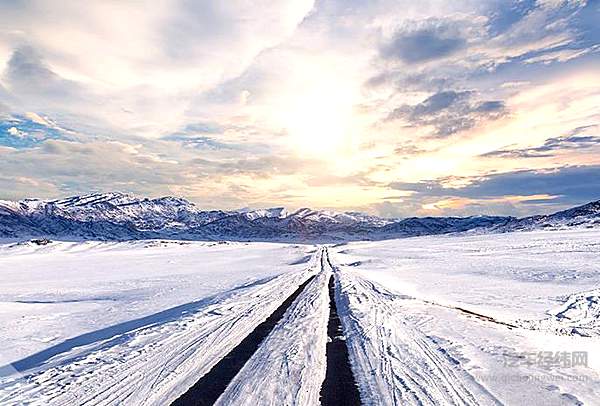 造价5.24亿 福特汽车专为汽车打造的豪华“天气屋”