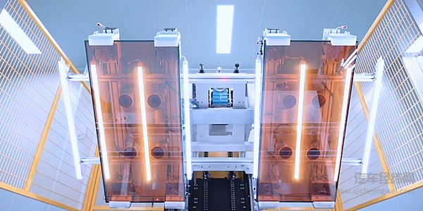 再破记录 问鼎全球！长城汽车自主研发大尺寸钙钛矿组件稳态效率达到20.7%