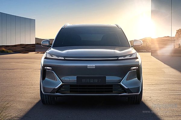 星舰7官图发布 吉利银河系列又添一员大将？