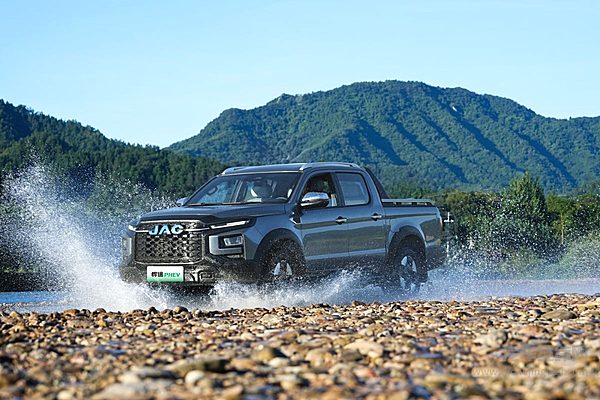 江淮悍途PHEV化身秋收“守护者” 全能守护每一份辛勤付出