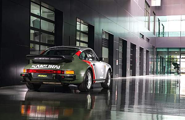 相遇百年以后 《赛博朋克2077》中的汽车主角