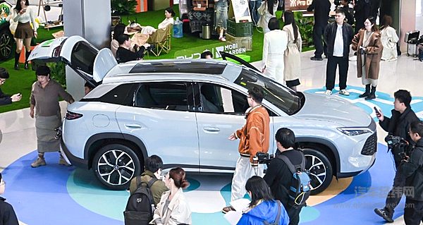 家用插混SUV二选一 宋L DM-i新车上市风云T9能否挑战？