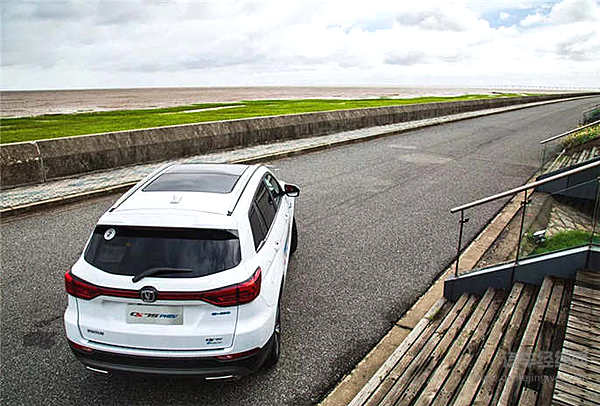 长安CS75 PHEV魔都现身 老船厂无需wait wait wait！